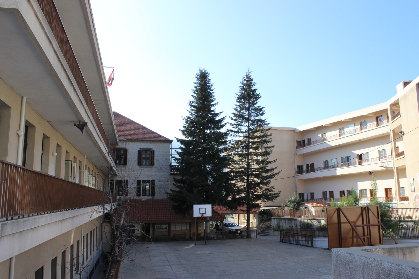 Ecole St Vincent- Besançon- Baskinta